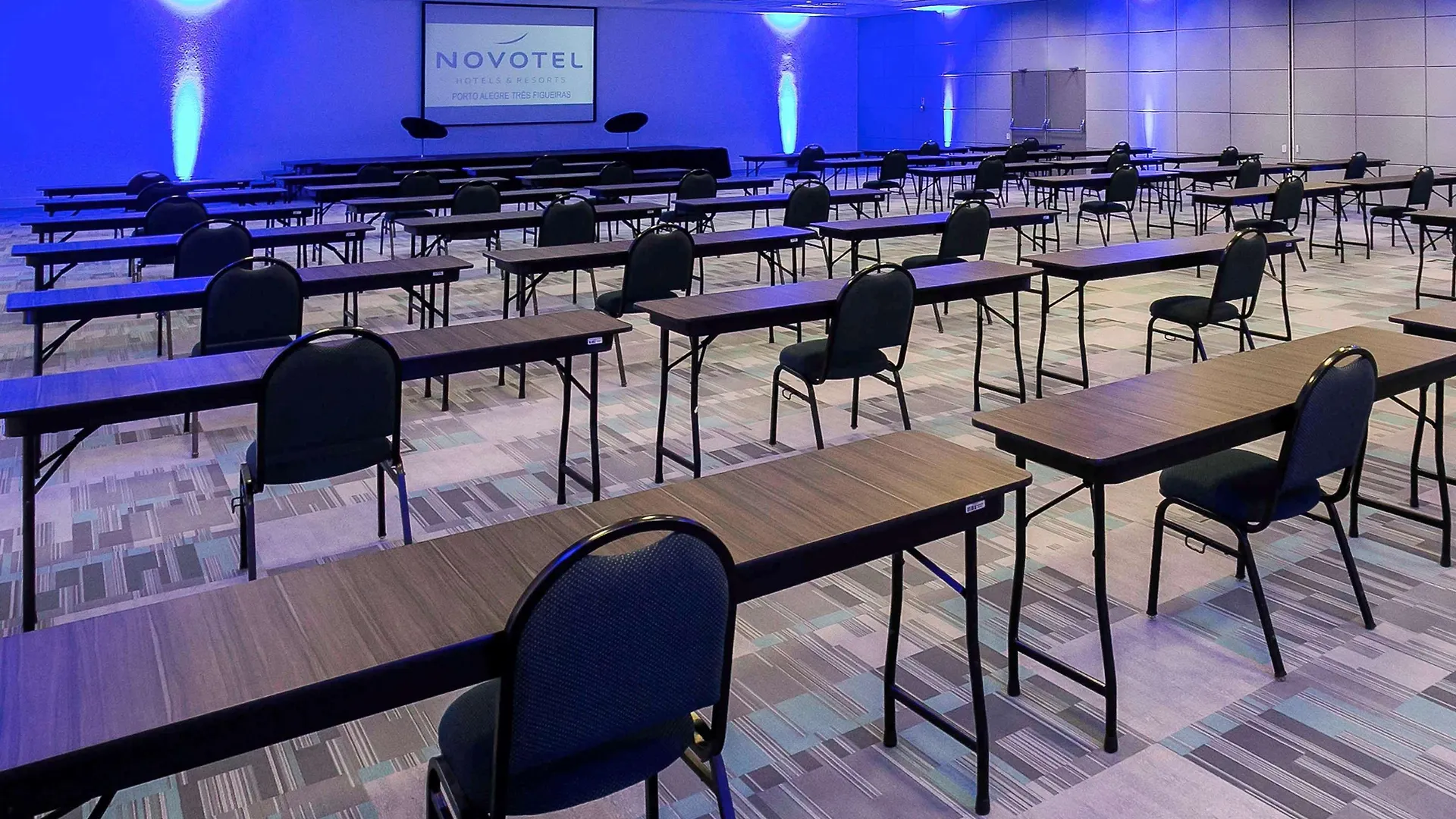 Novotel Porto Alegre Tres Figueiras 4*,